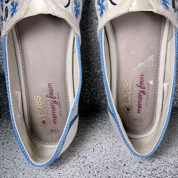 BOBS from Skechers Floral Embroidered Luxe Memory Foam Slip-On Flats Shoes 6.5 - Picture 7 of 8
